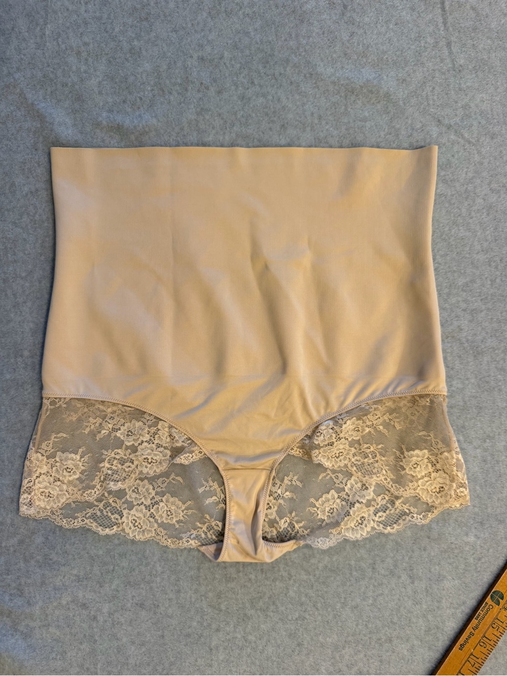 Maidenform High-Waisted Firm Control Shapewear Brief 2XL Beige Lace